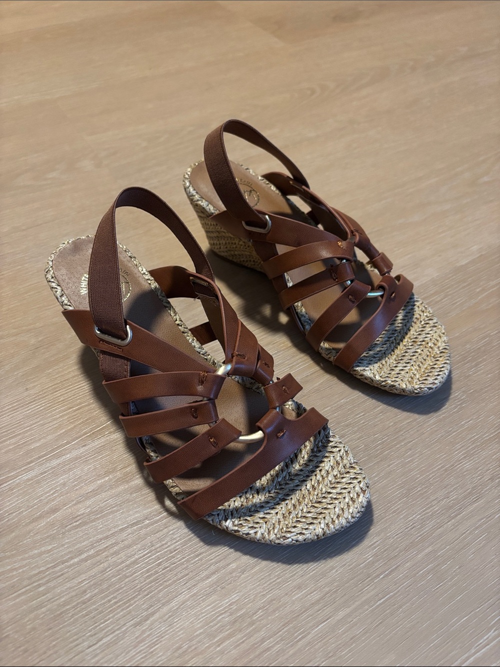 NIB White Mountain Women's Ataps Round Toe Wedge Sandals size 6.5